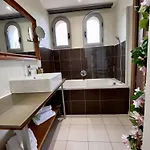 Apartamento 6 Pers Terrasse Privée Faré De La Vahiné Mandara , Antibes-juan-les-pins *