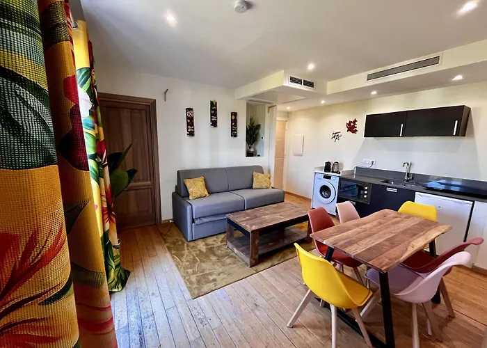 Fare De La Vahine * Juan-les-Pins